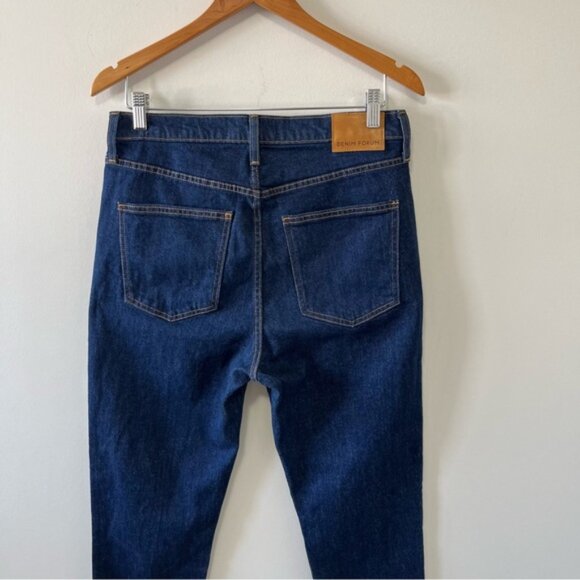 Aritzia Indigo Straight Leg Jeans - Picture 7 of 13